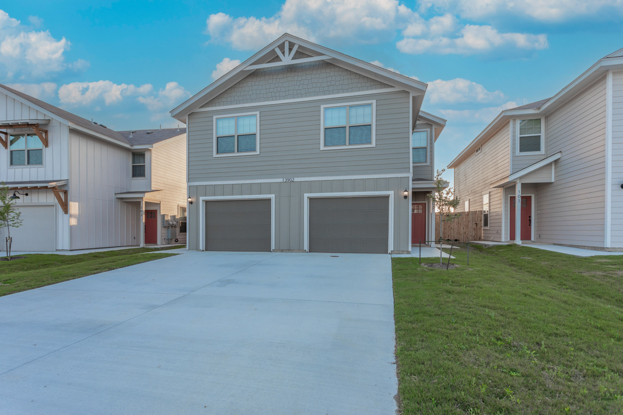 13902 Enzo Gate-New - 102