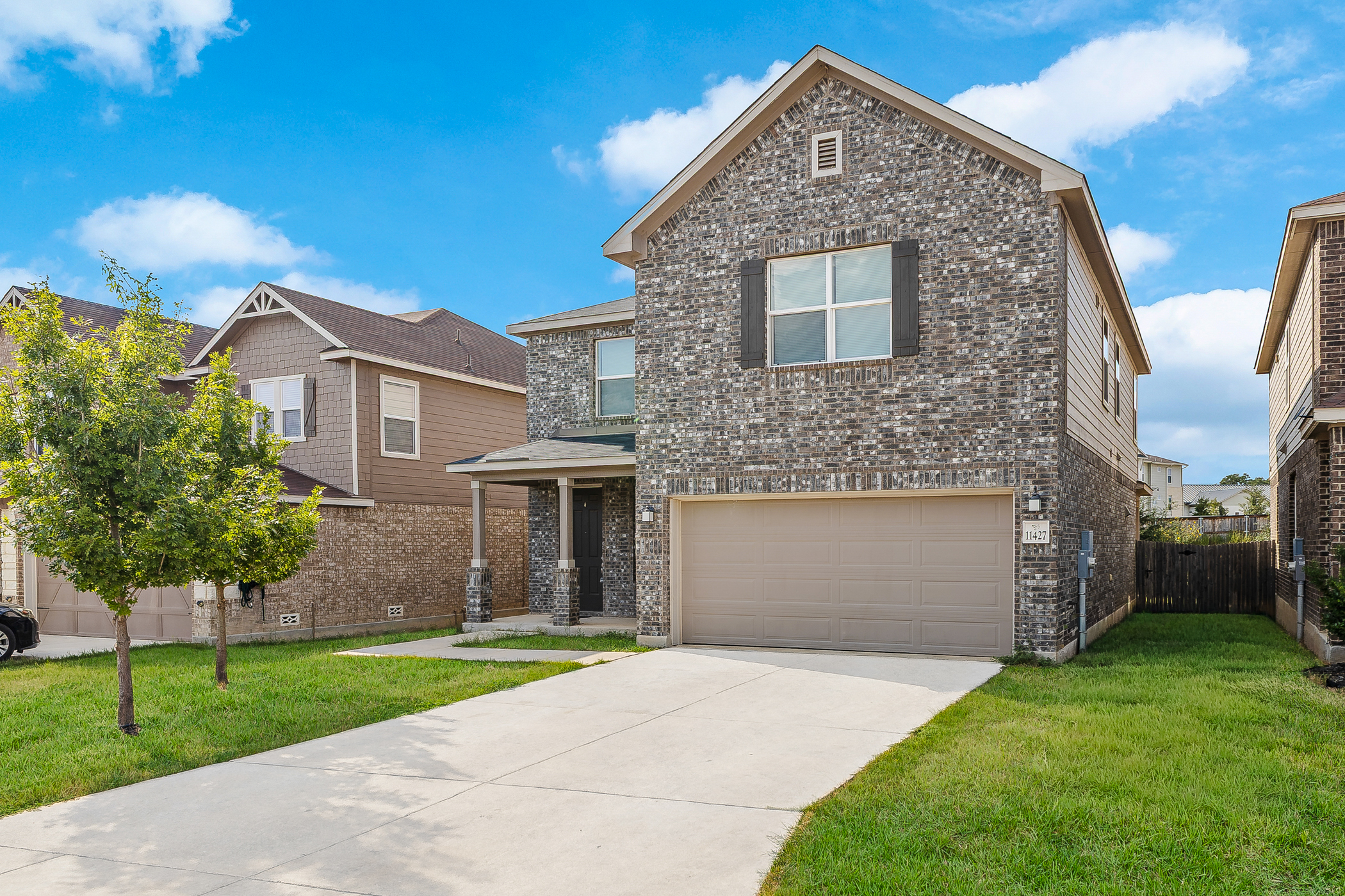Property main image